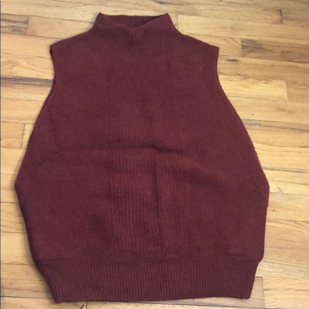 Sleeveless Banana Republic sweater